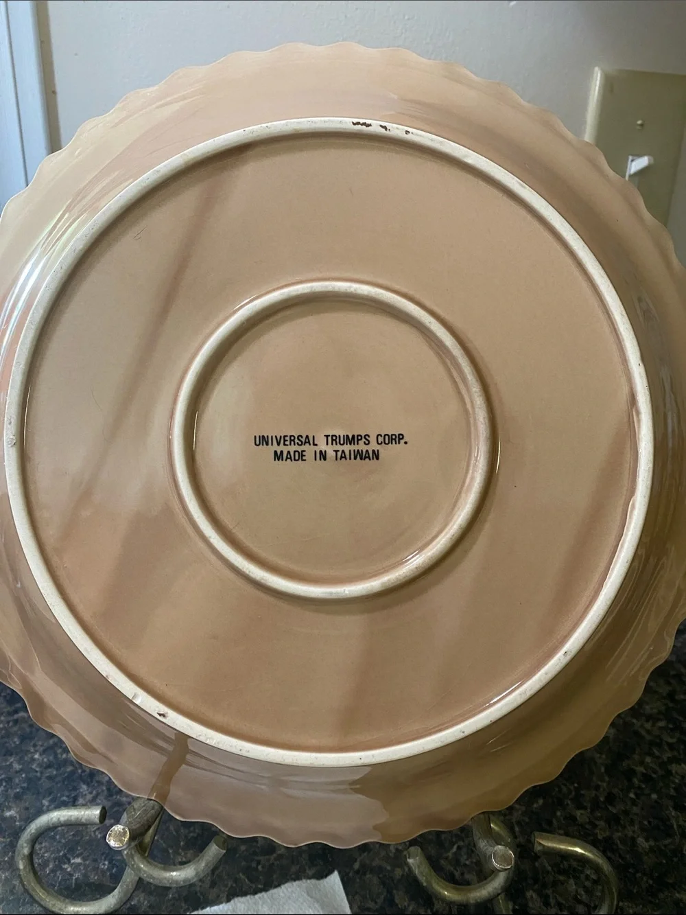 Vintage Ceramic Blueberry Pie Baking Dish with Cover